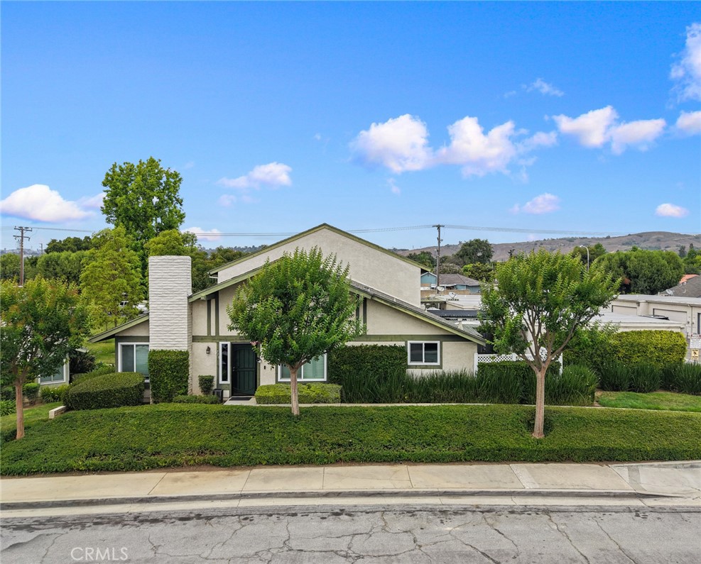 735 Leafwood Court