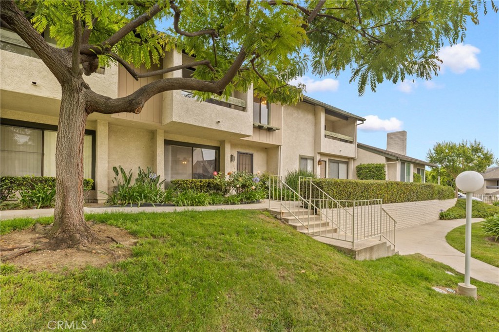 735 Leafwood Court