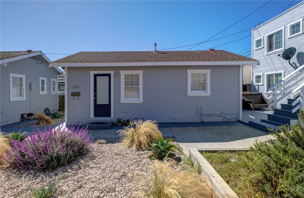 1715 S Cabrillo Avenue