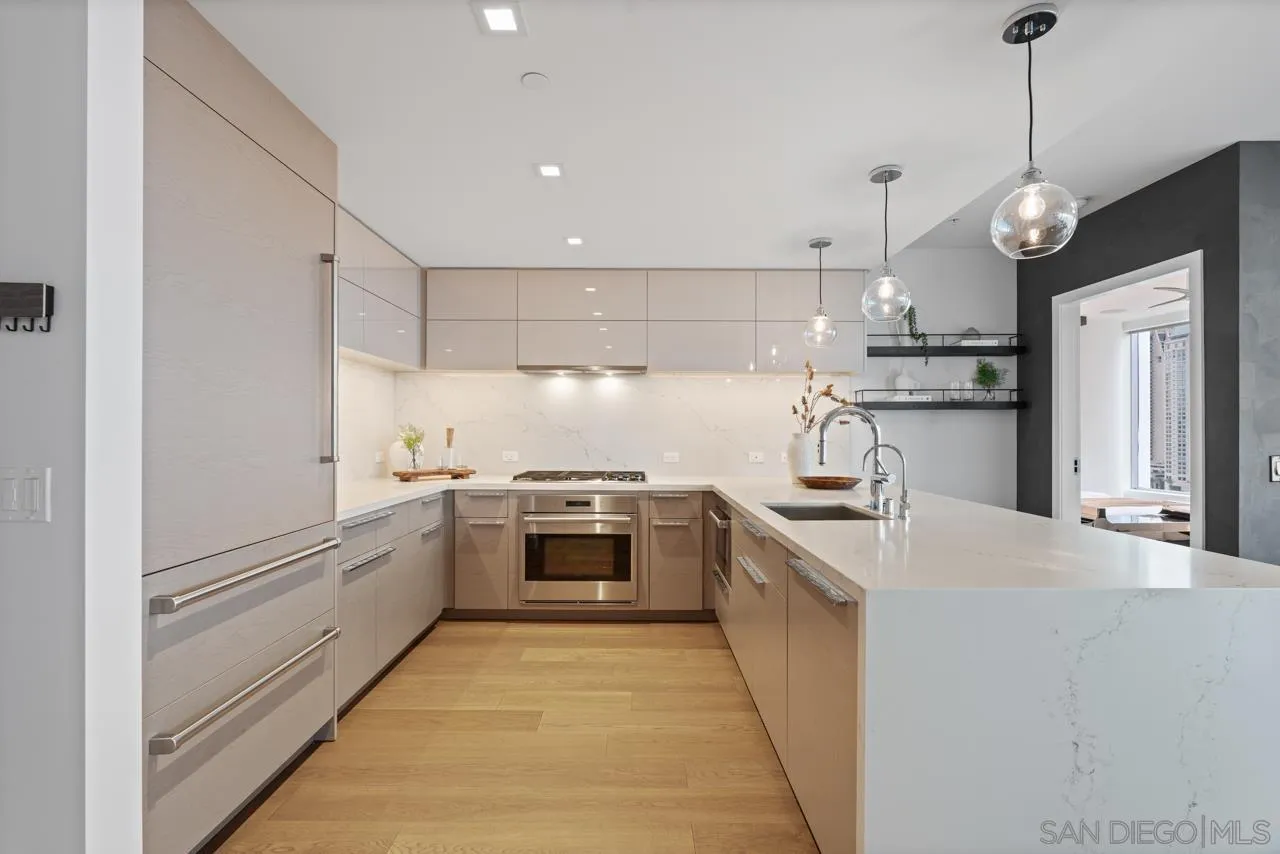 888 W E St Unit 1603