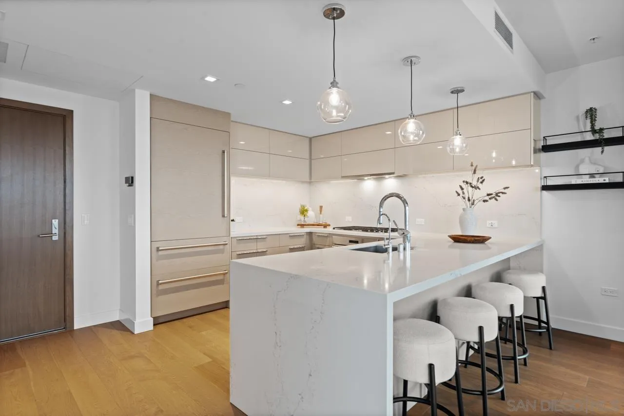 888 W E St Unit 1603