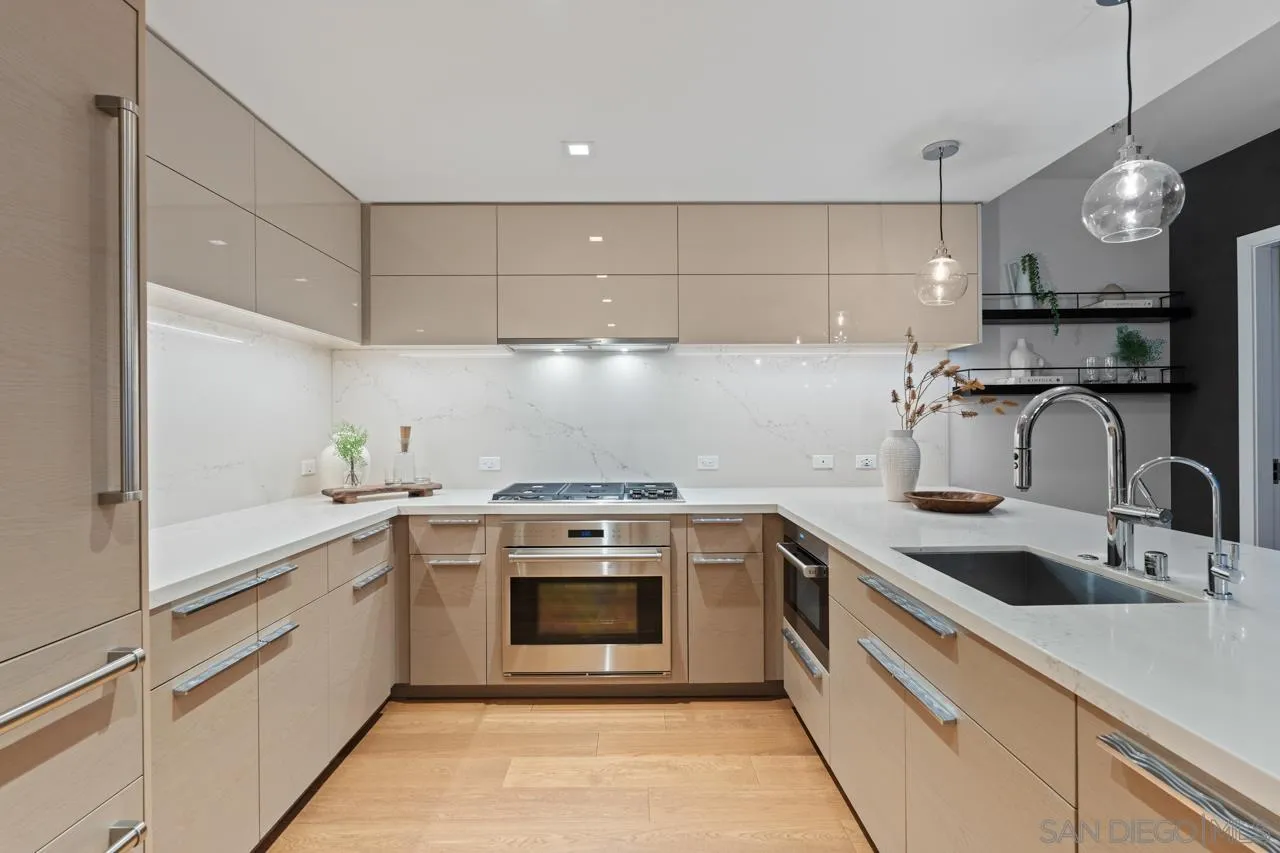 888 W E St Unit 1603