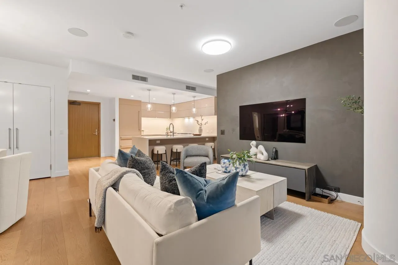 888 W E St Unit 1603