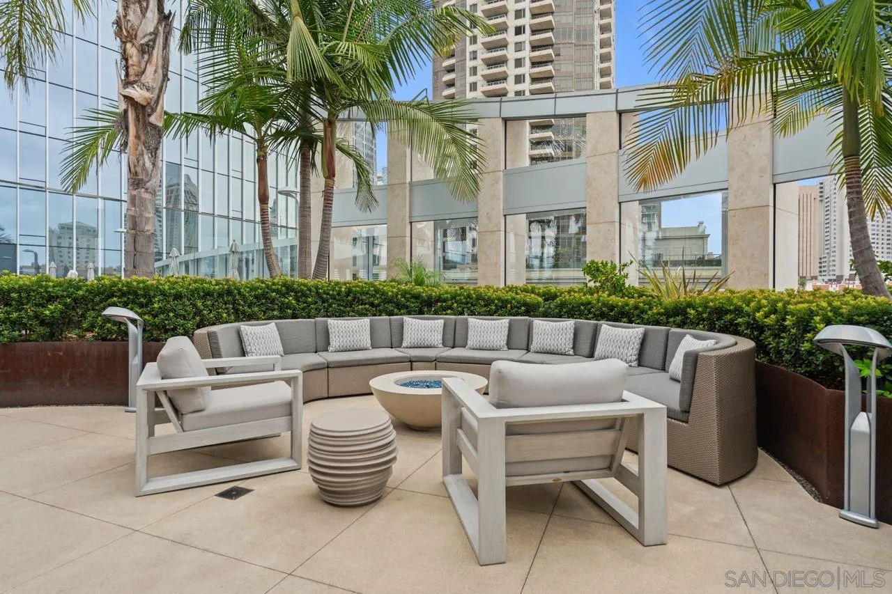 888 W E St Unit 1603