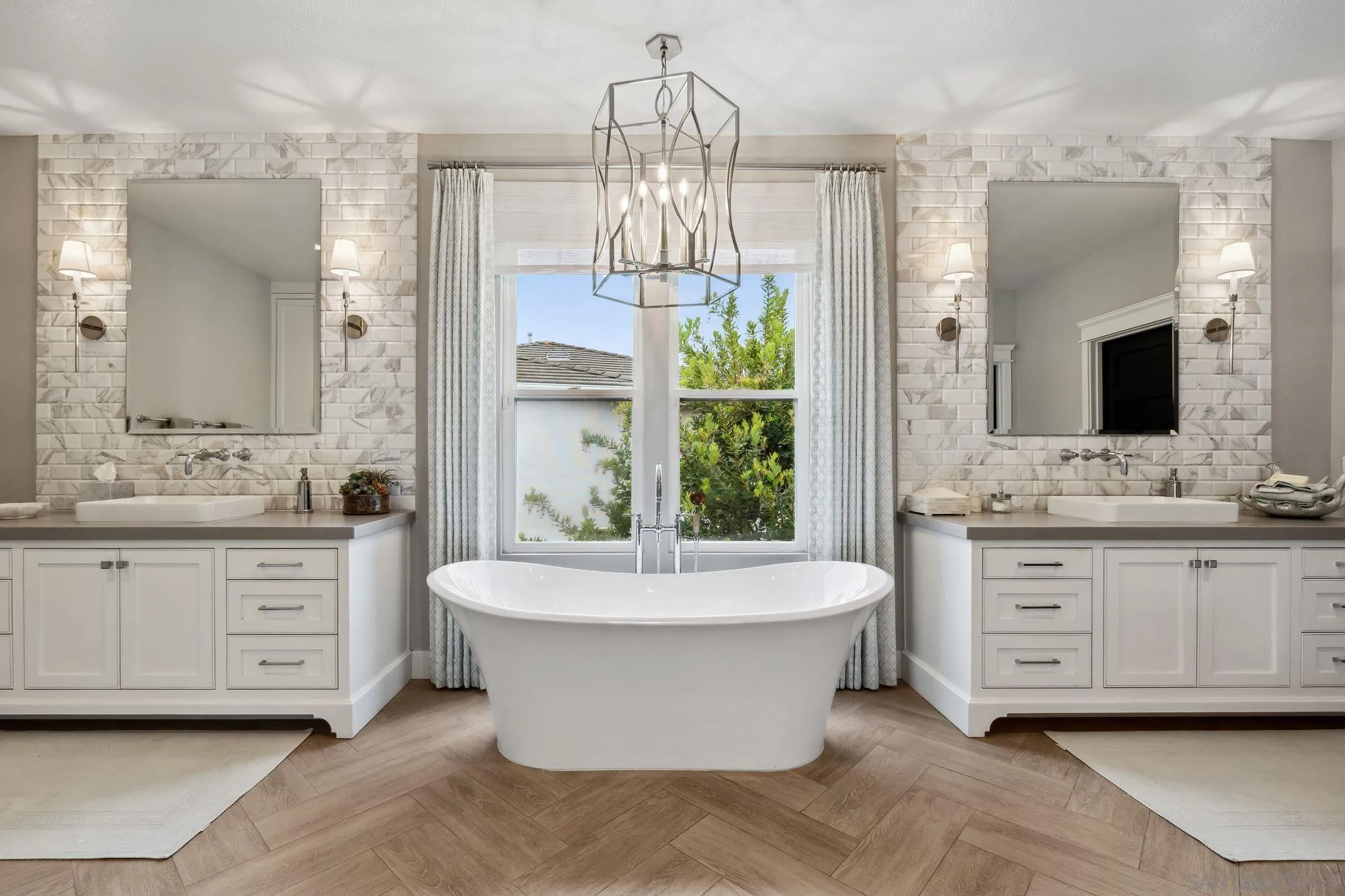 4903 Pearlman Way