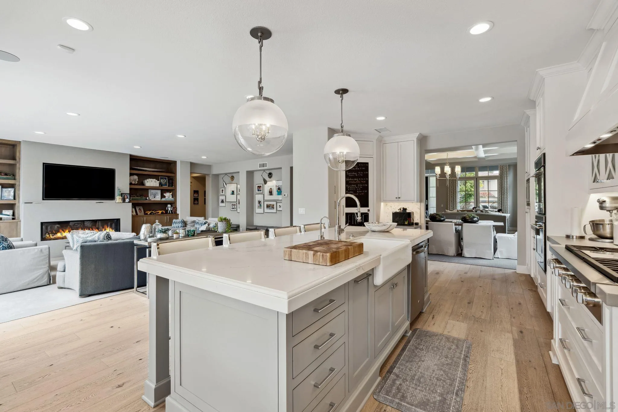 4903 Pearlman Way