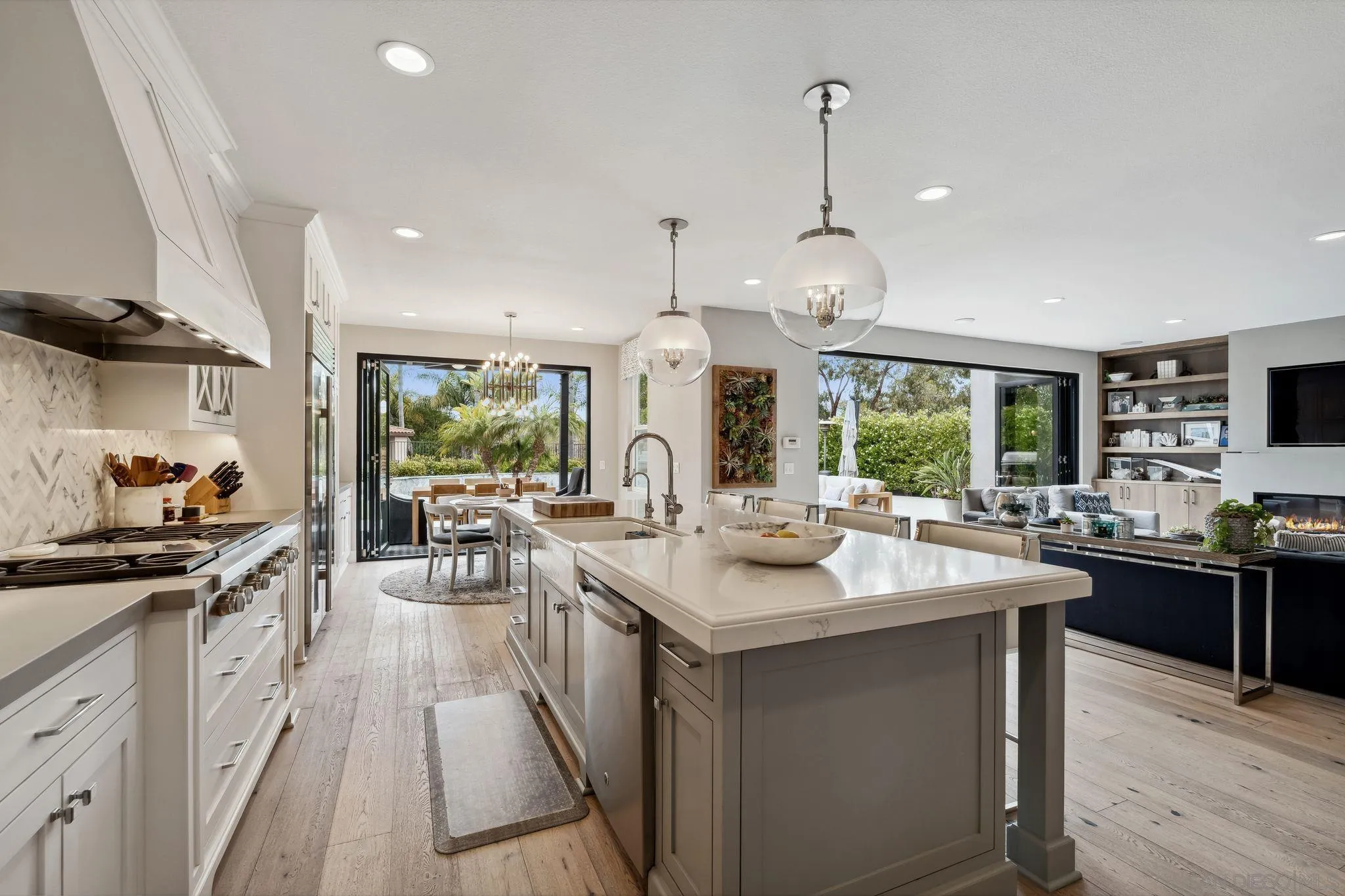 4903 Pearlman Way