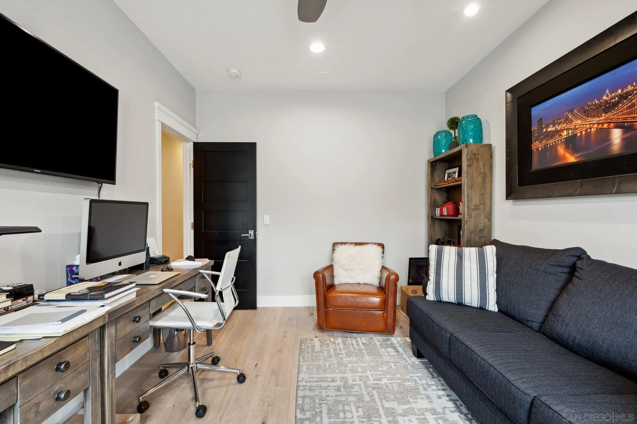 4903 Pearlman Way