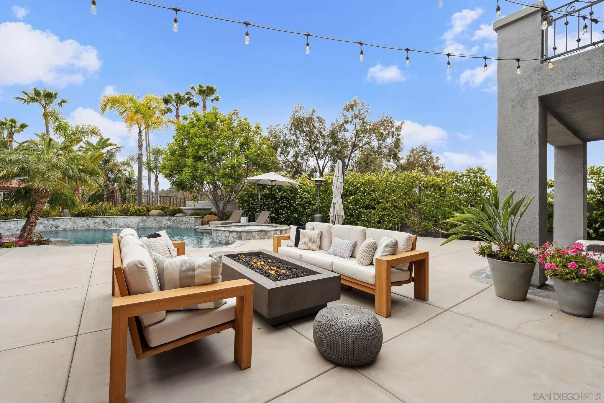 4903 Pearlman Way