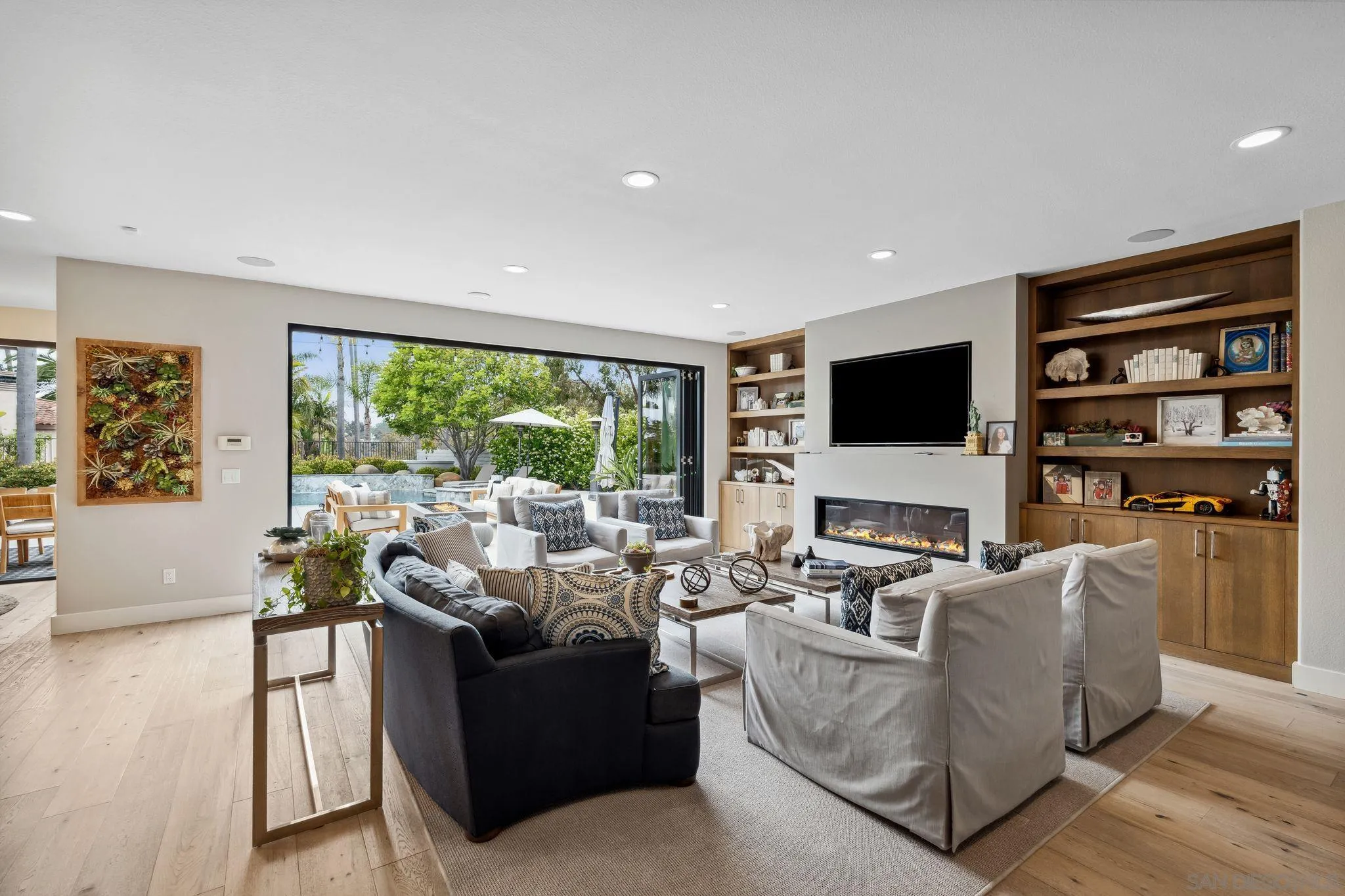 4903 Pearlman Way