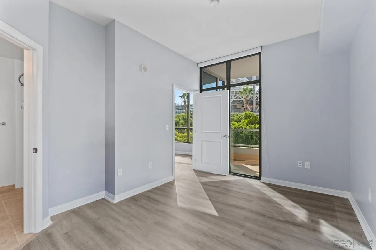 253 10th Ave Unit 321