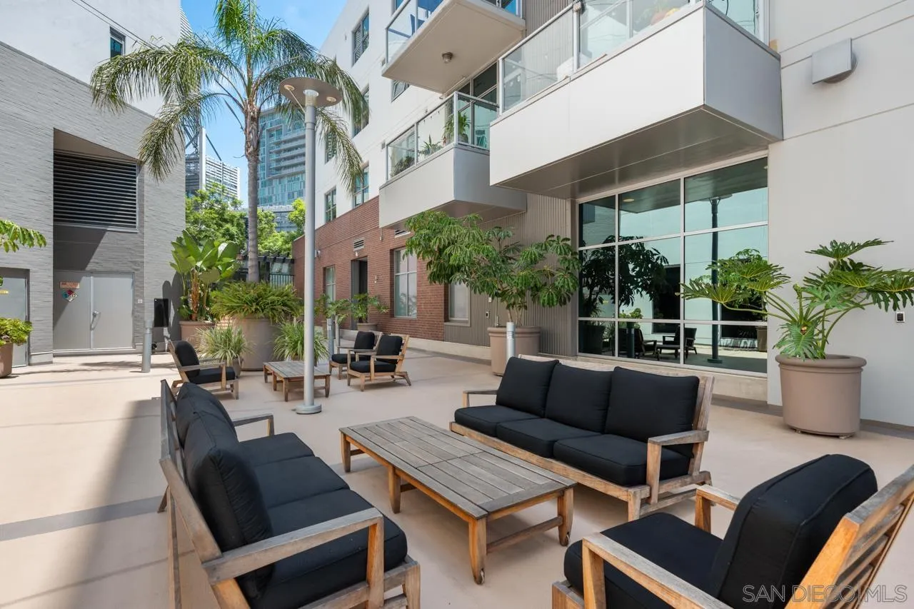 253 10th Ave Unit 321