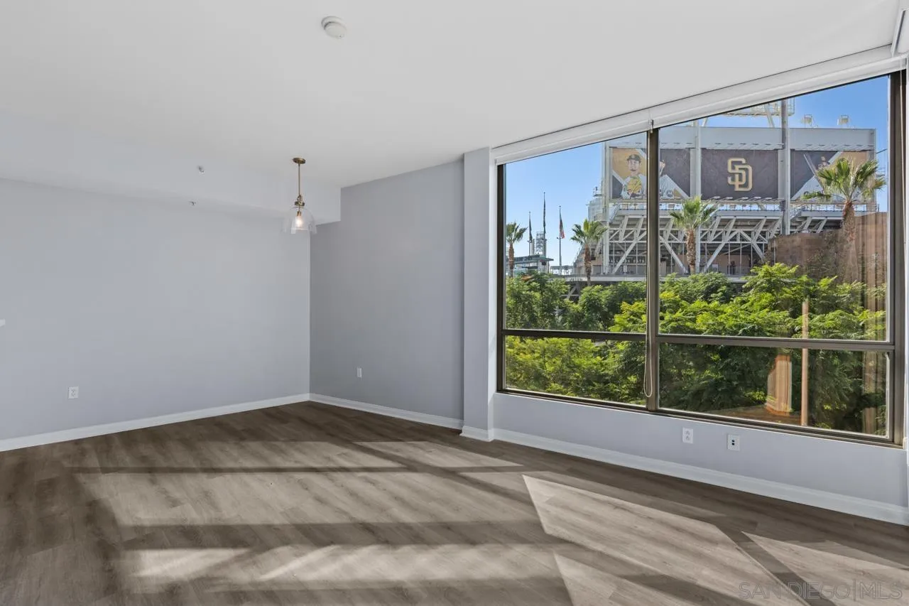 253 10th Ave Unit 321