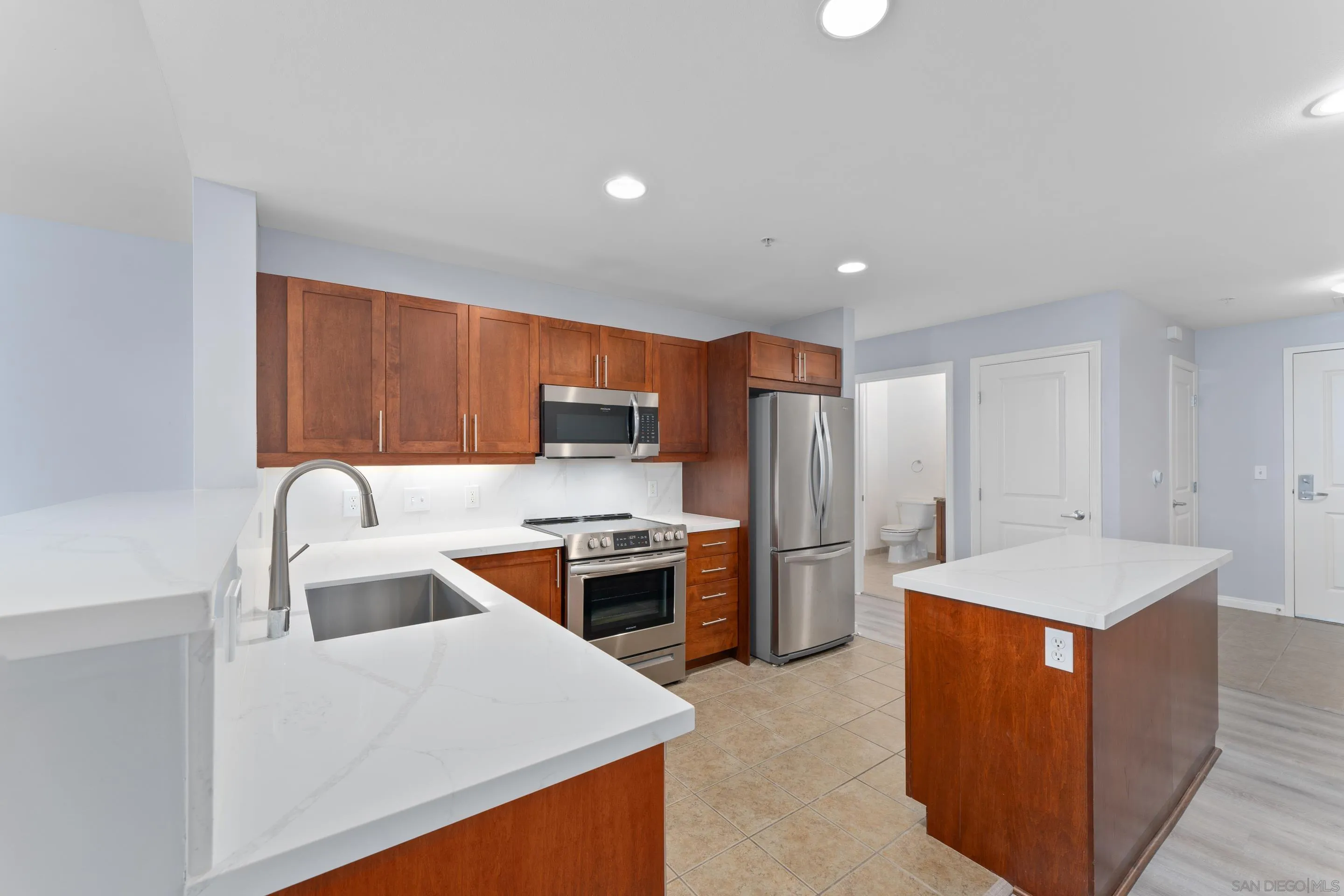 253 10th Ave Unit 321
