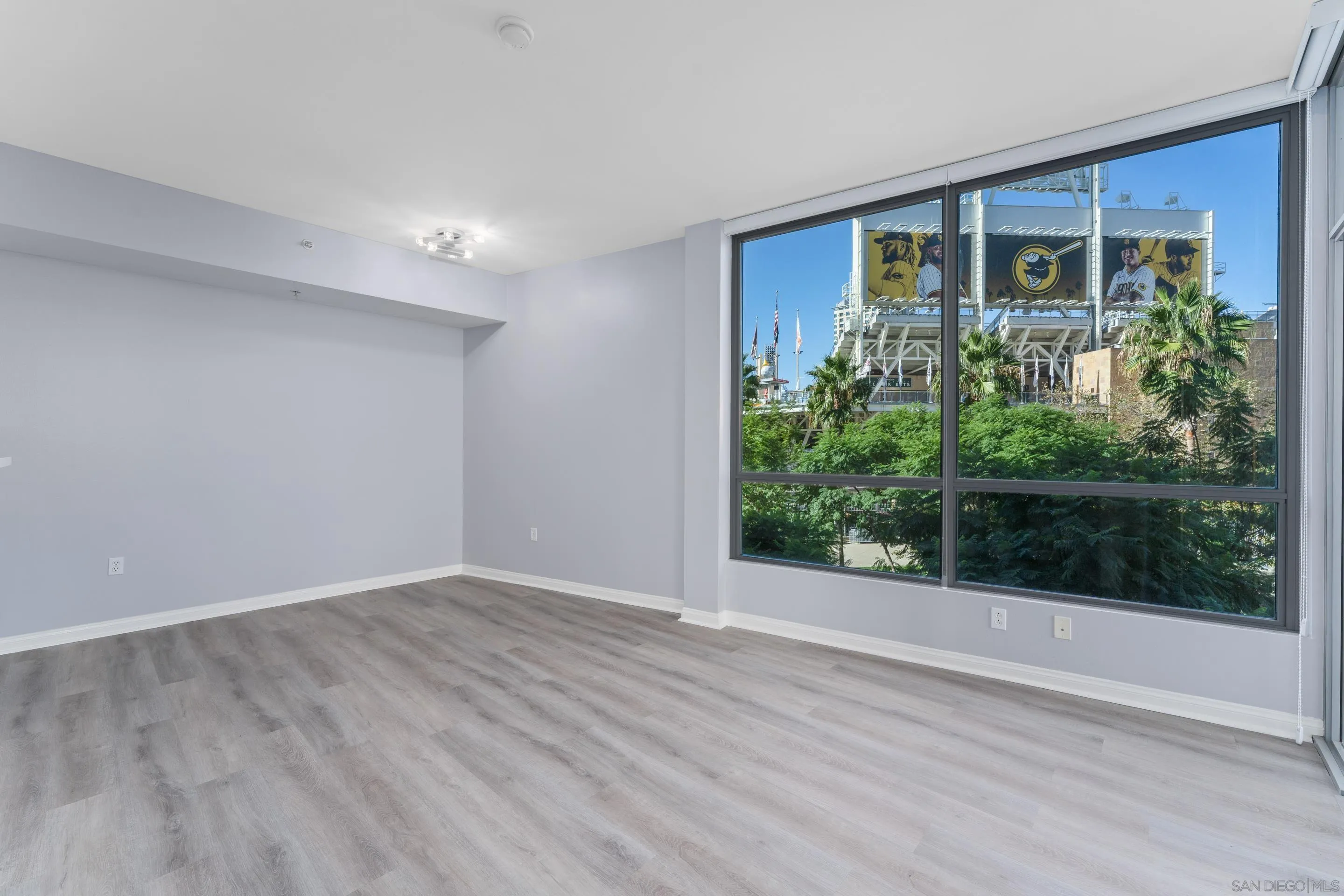 253 10th Ave Unit 321