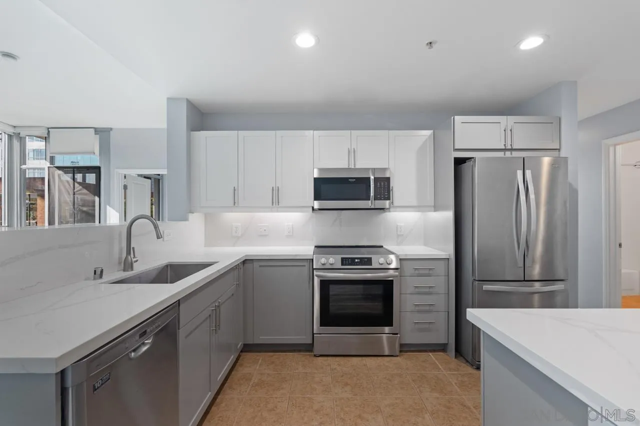 253 10th Ave Unit 321