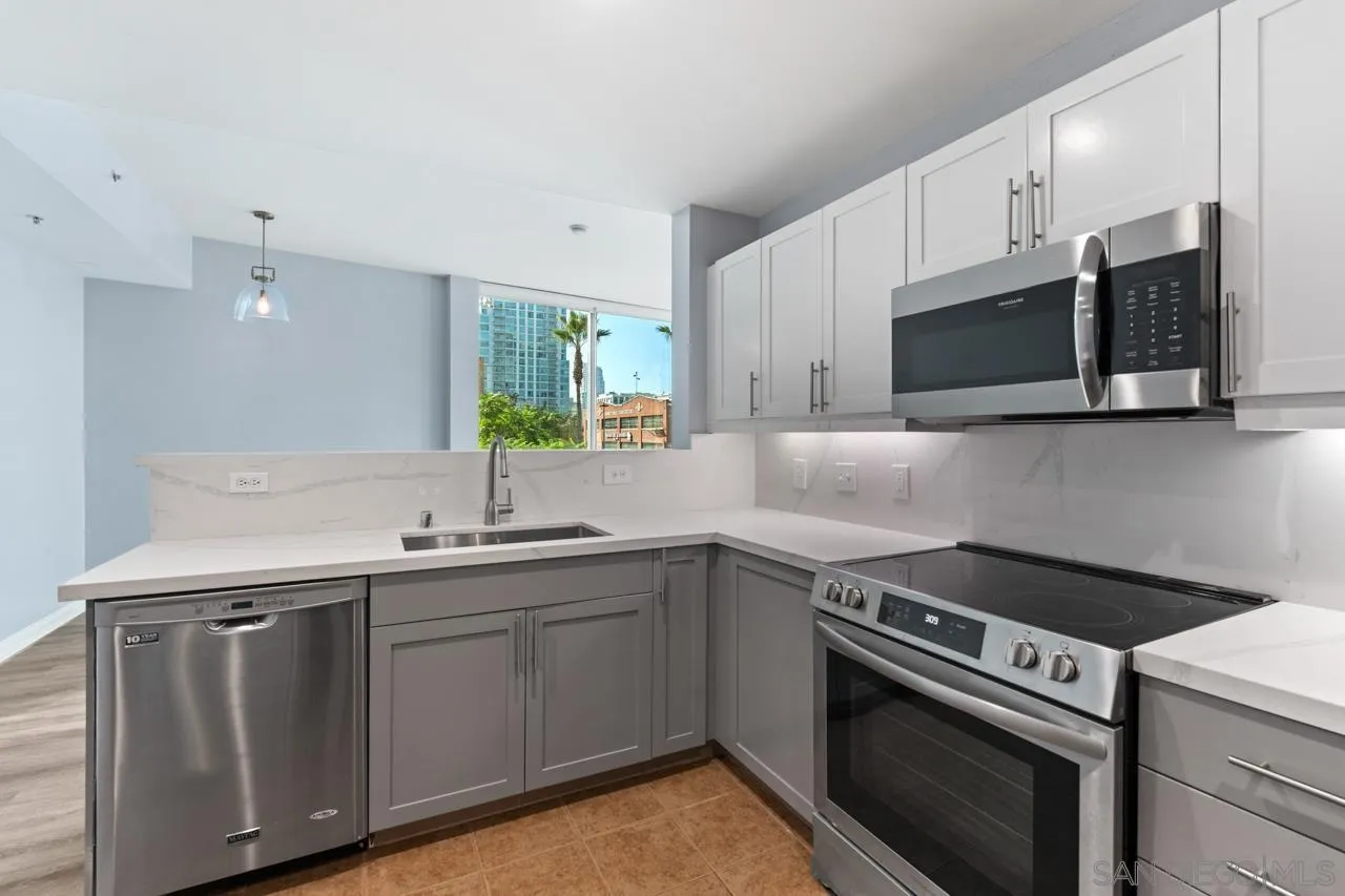 253 10th Ave Unit 321