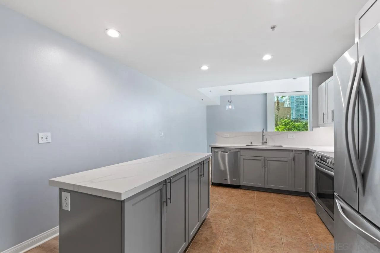 253 10th Ave Unit 321