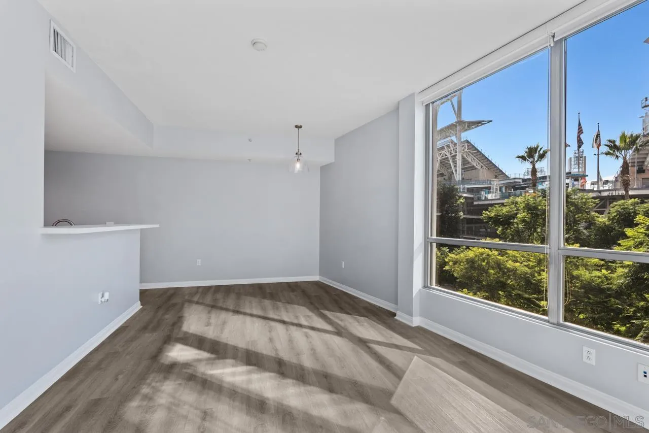 253 10th Ave Unit 321