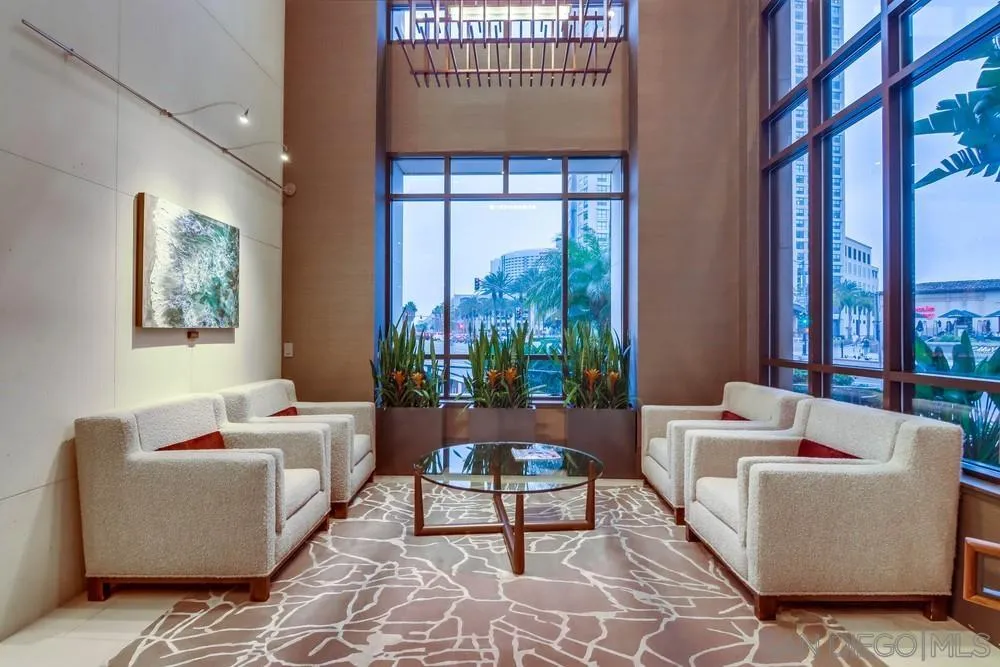 700 W Harbor Unit 1204