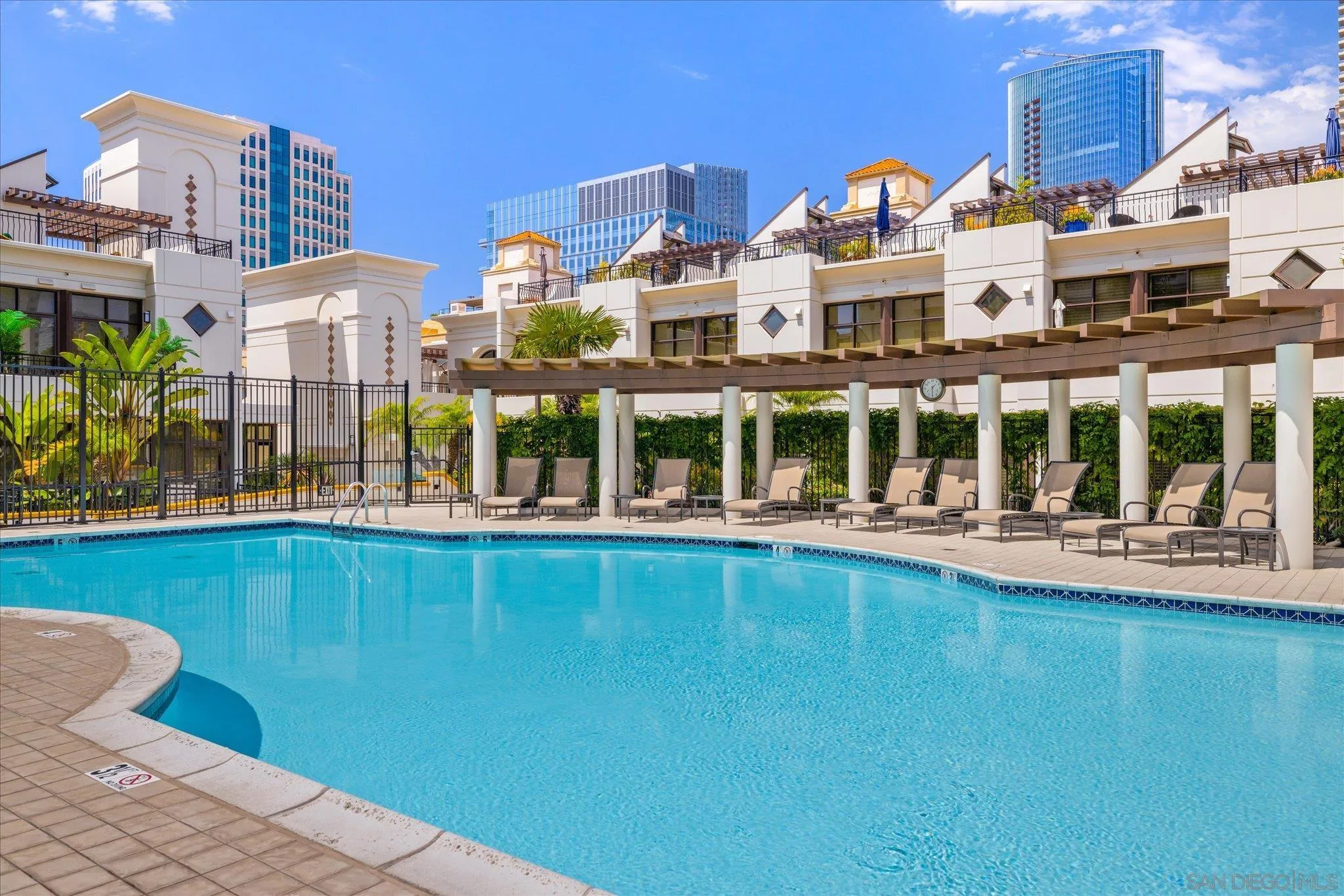 700 W Harbor Unit 1204