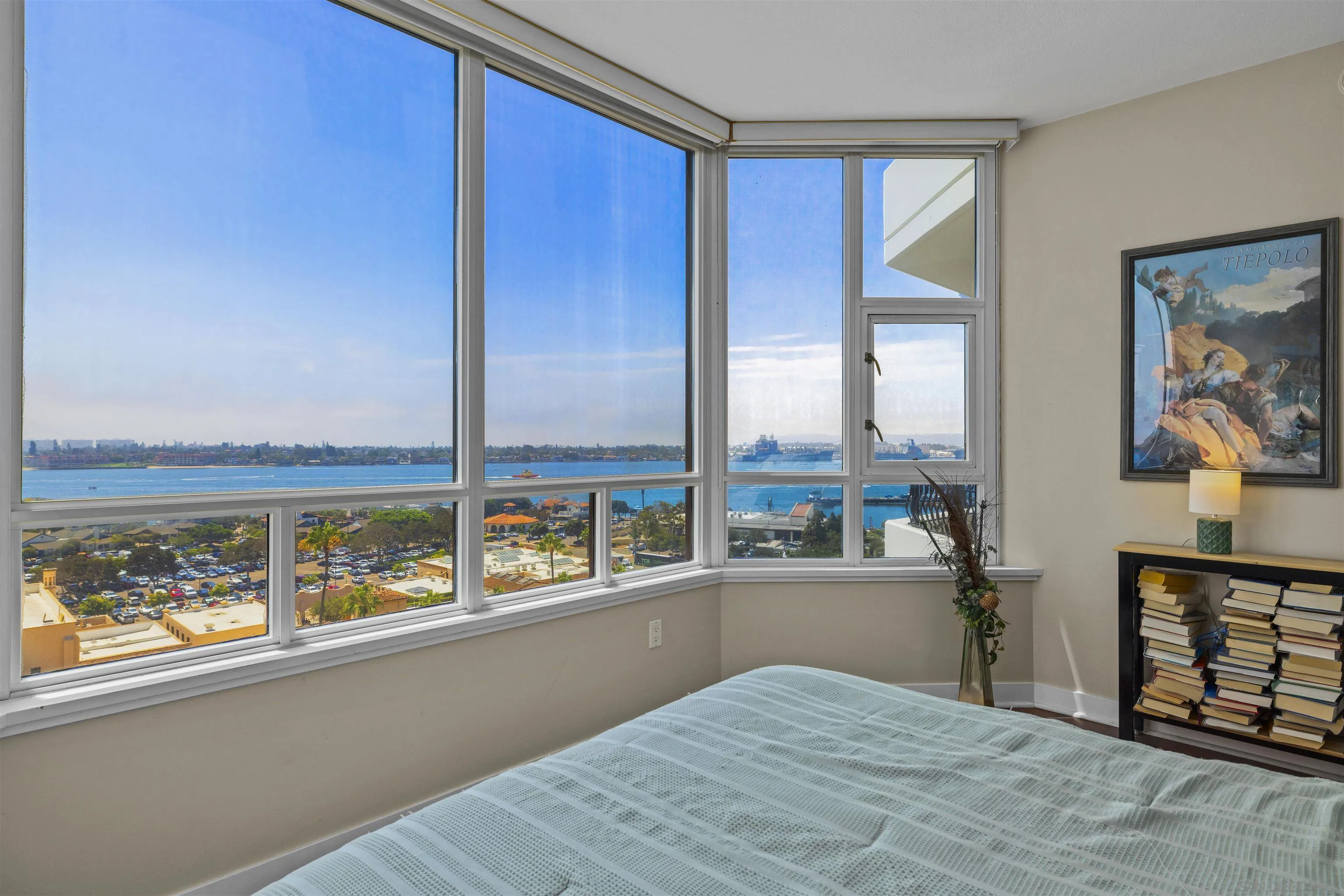 700 W Harbor Unit 1204