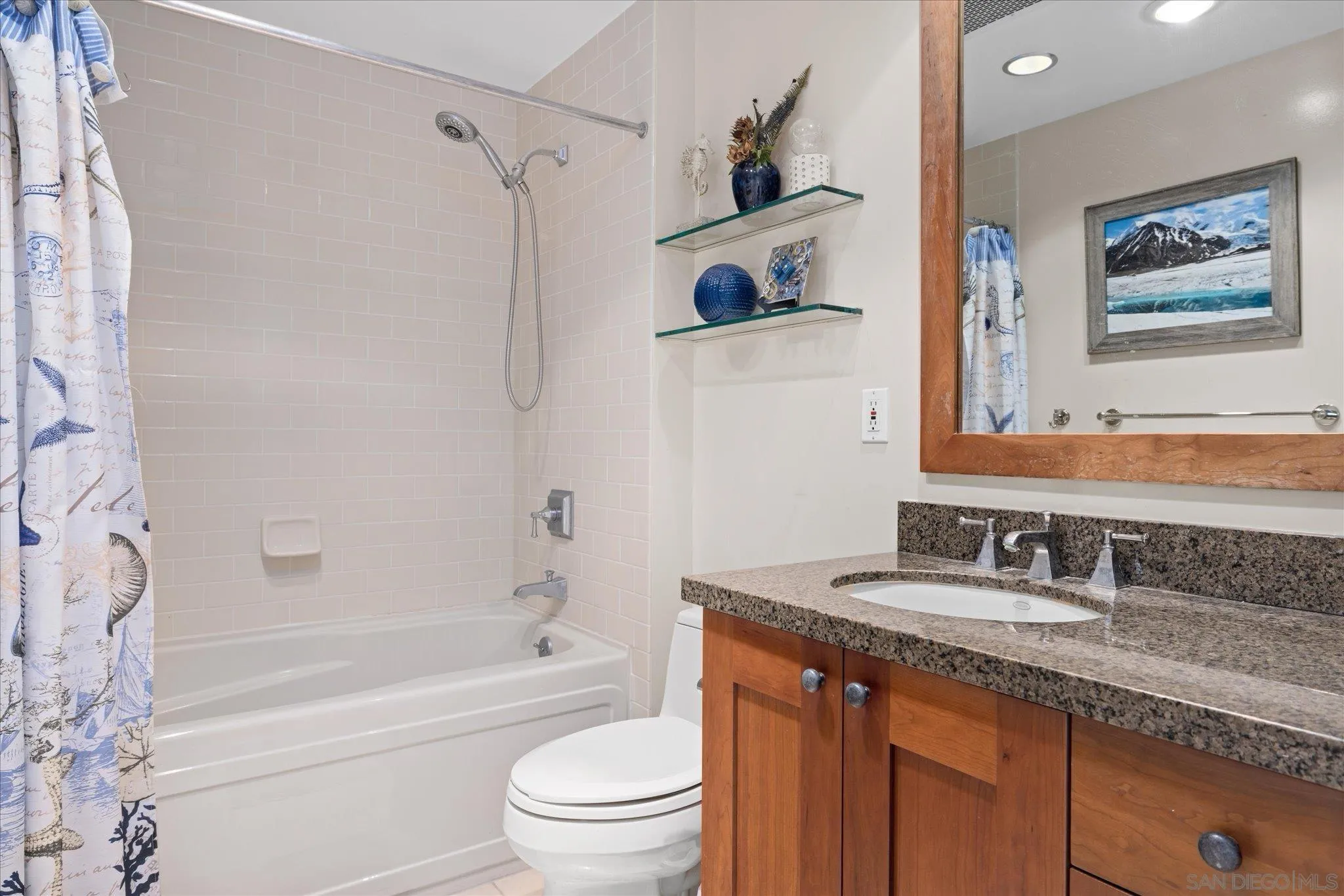 700 W Harbor Unit 1204