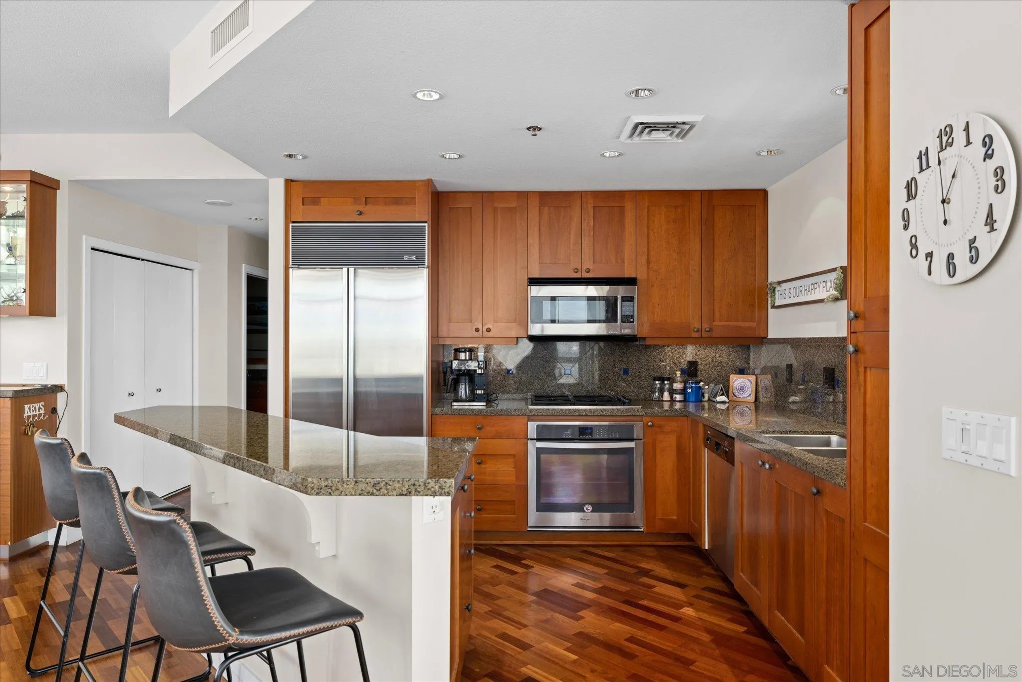 700 W Harbor Unit 1204