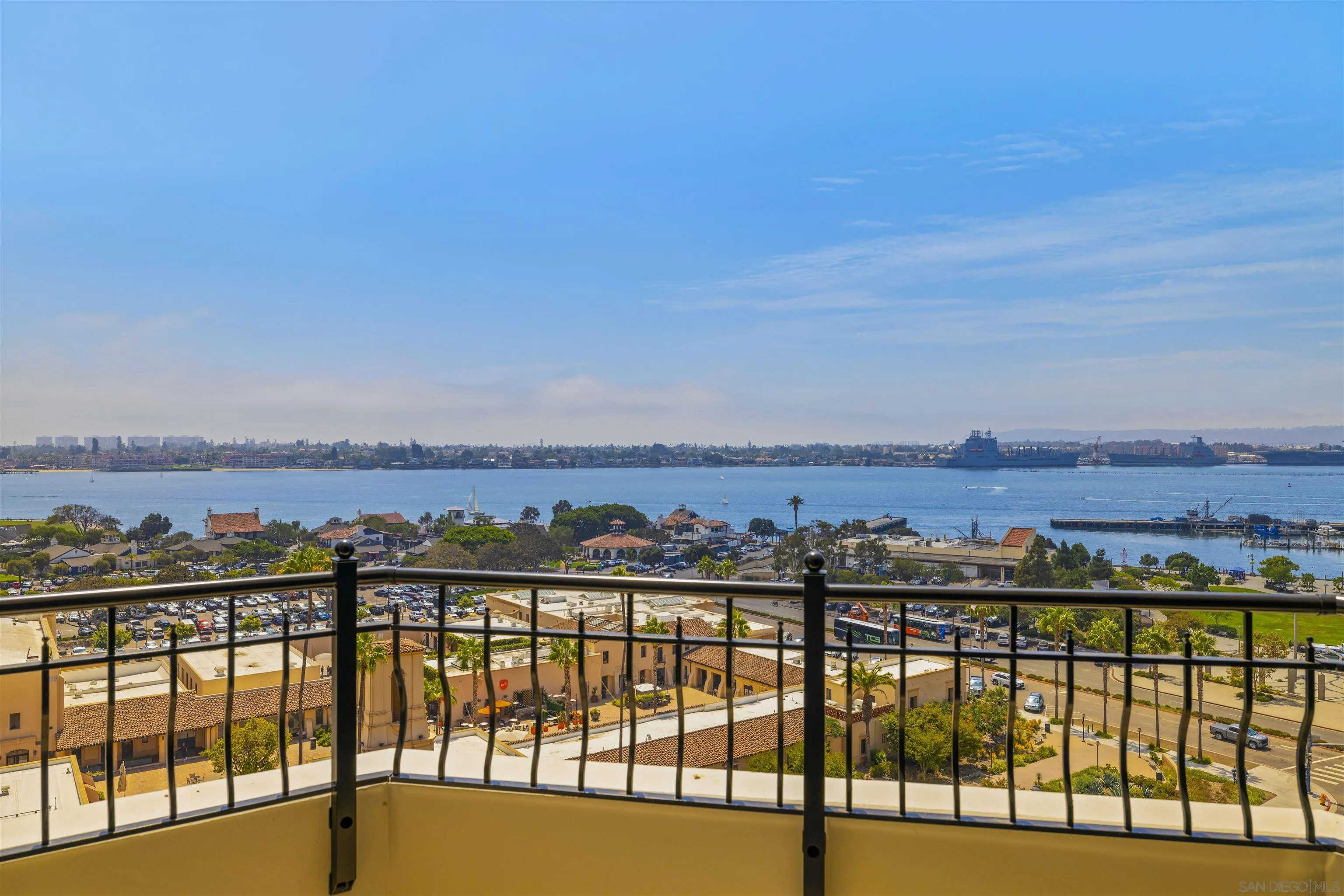 700 W Harbor Unit 1204