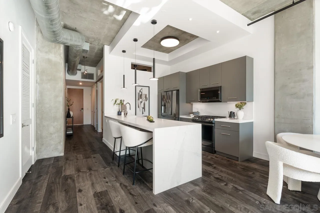 1025 Island Ave Unit 402