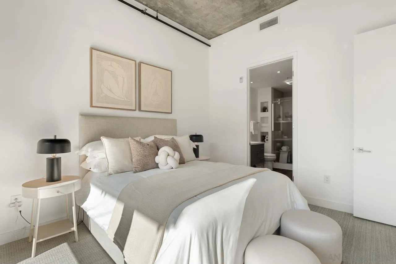 1025 Island Ave Unit 402