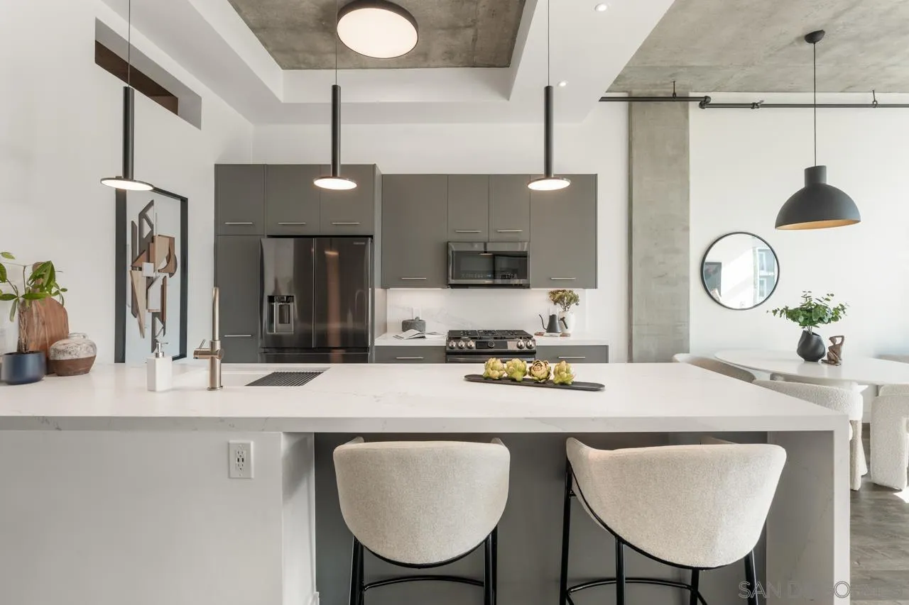 1025 Island Ave Unit 402