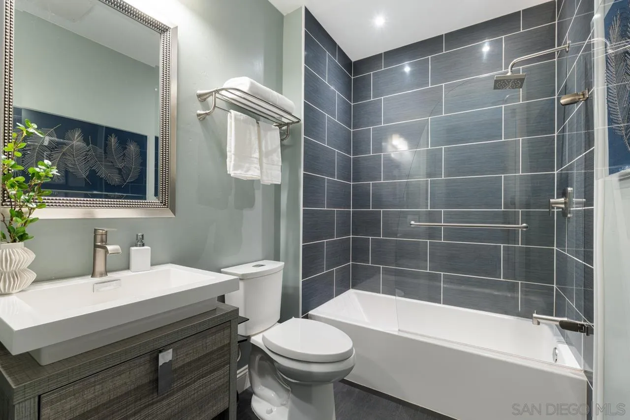 1025 Island Ave Unit 402