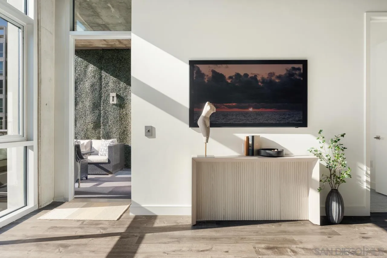 1025 Island Ave Unit 402