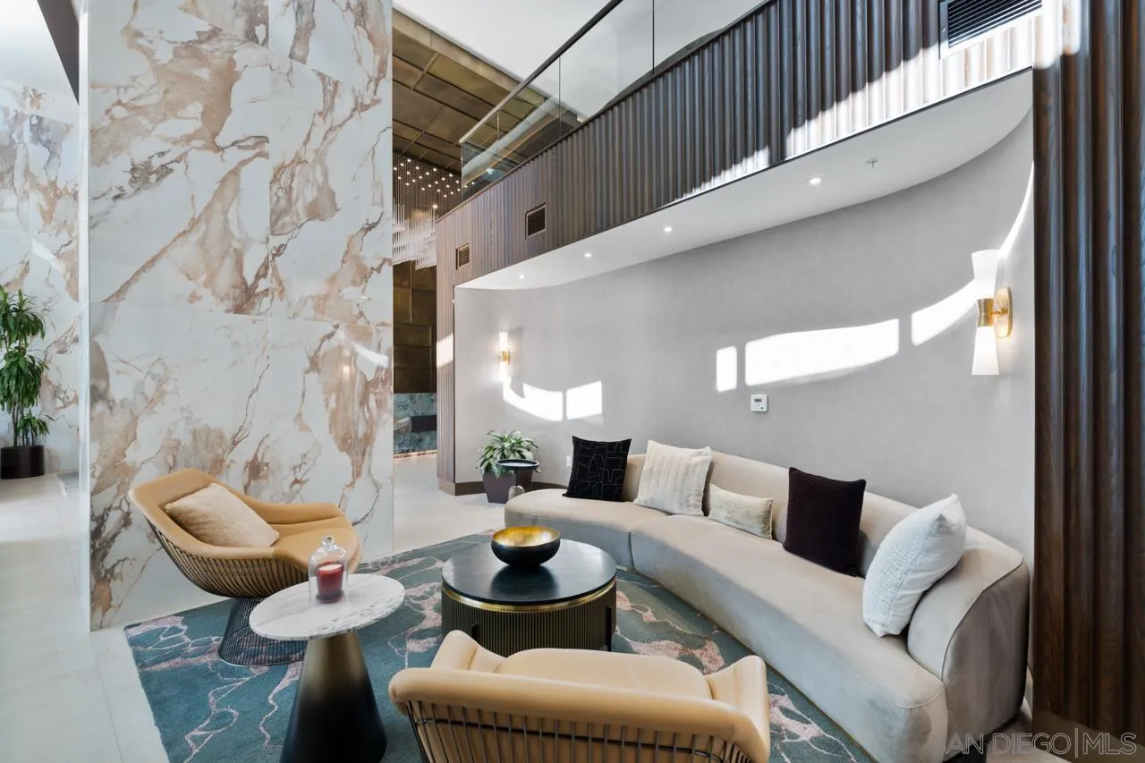 1325 Pacific Hwy Unit 706