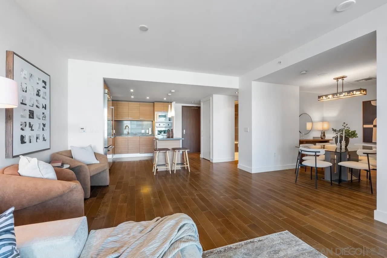 1325 Pacific Hwy Unit 706