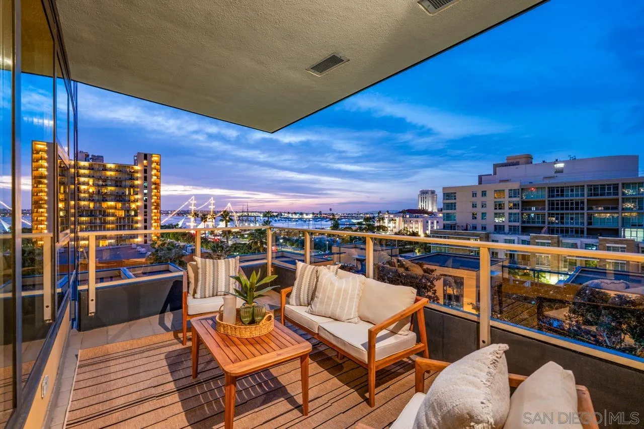 1325 Pacific Hwy Unit 706