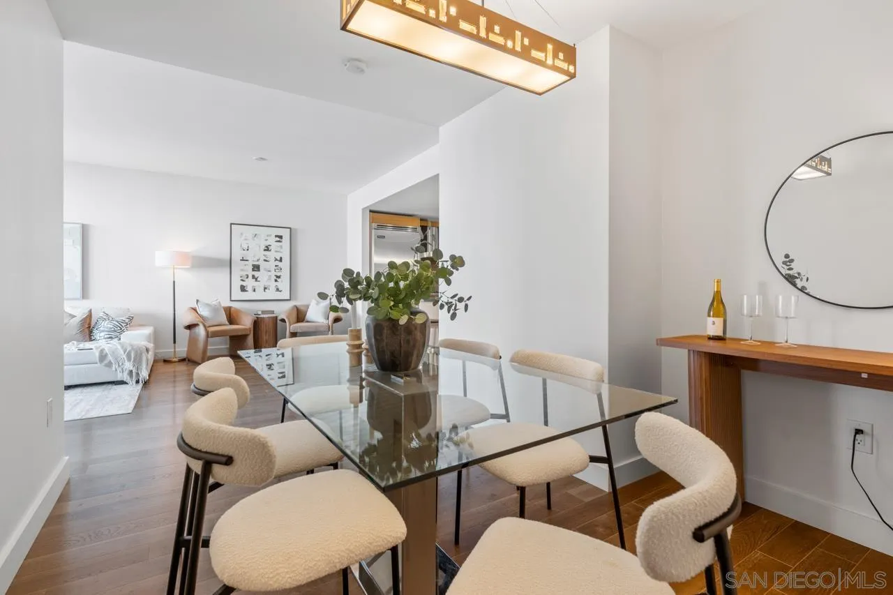 1325 Pacific Hwy Unit 706