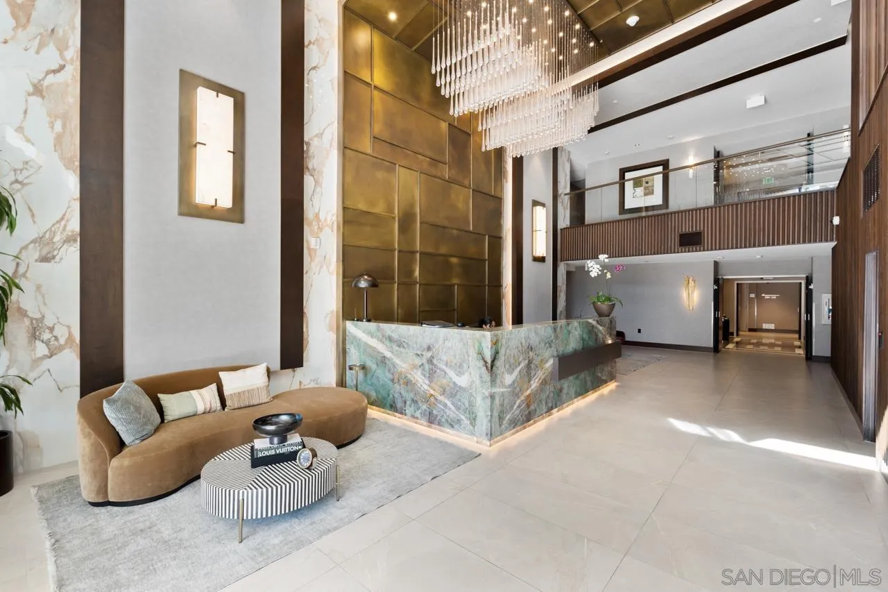 1325 Pacific Hwy Unit 706