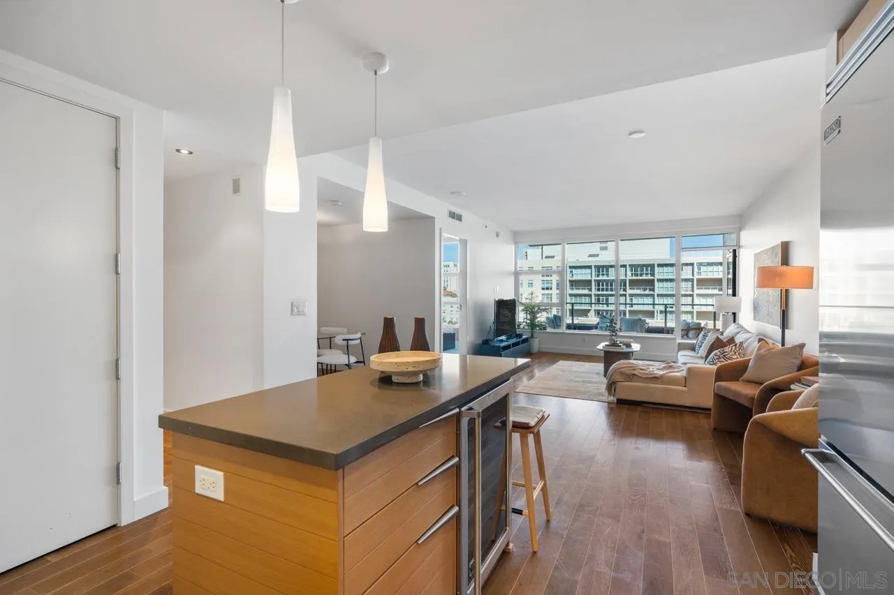 1325 Pacific Hwy Unit 706