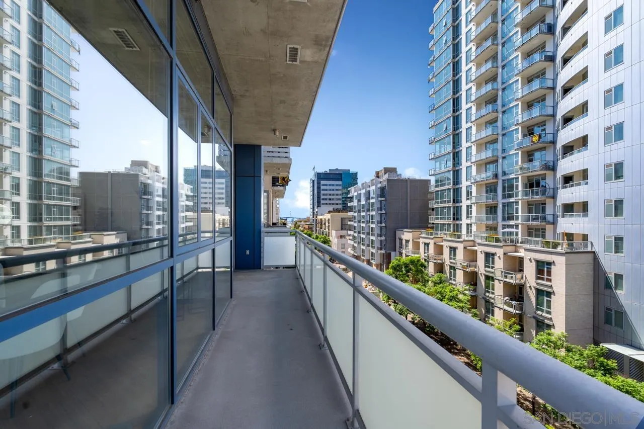 527 10th Ave Unit 503