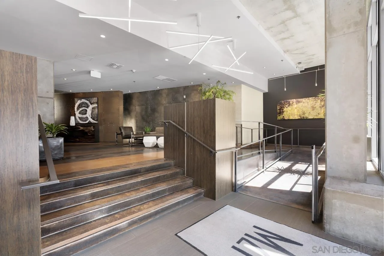 527 10th Ave Unit 503