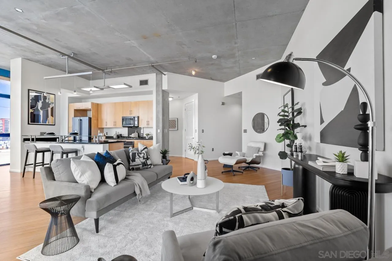 527 10th Ave Unit 503