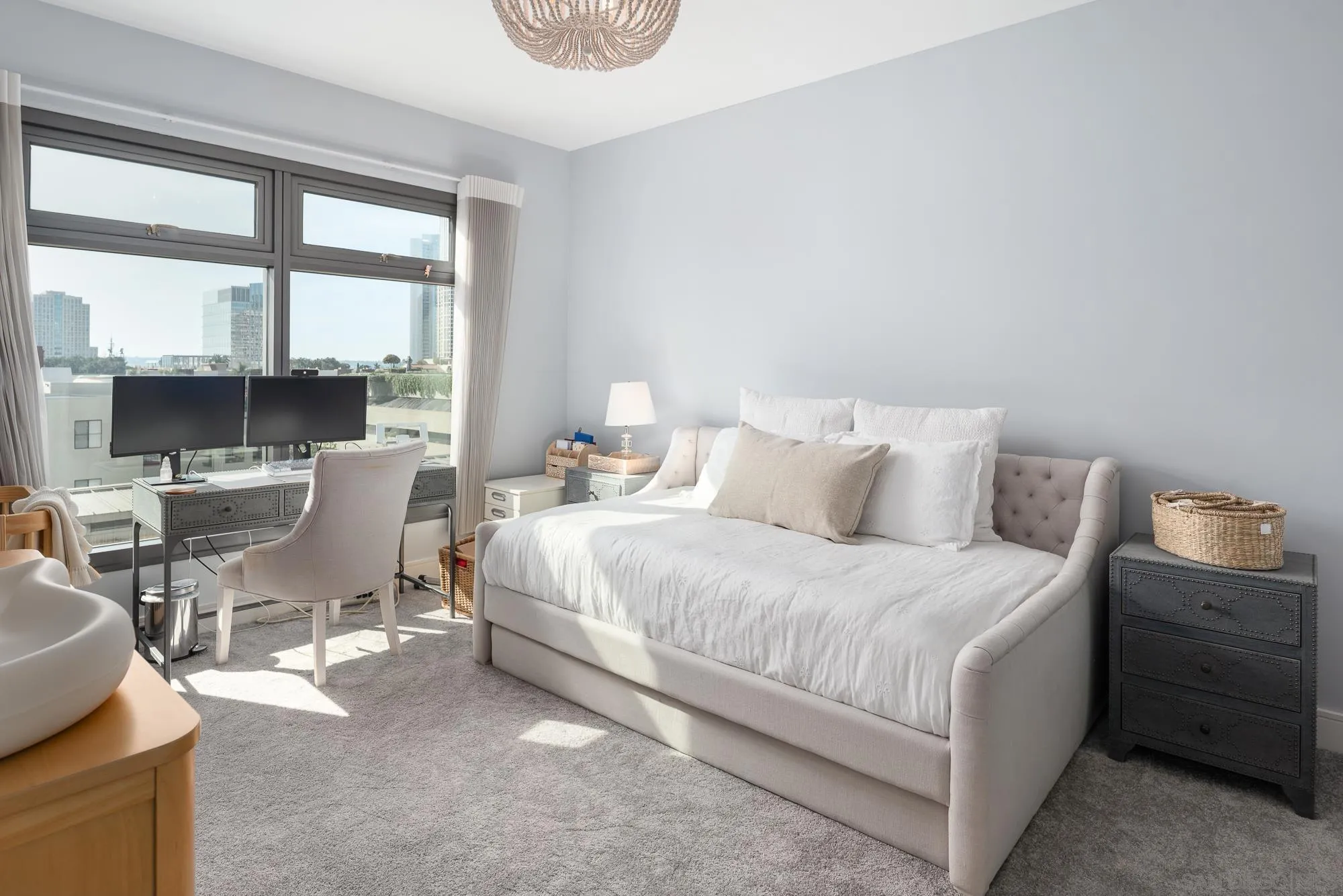 645 Front St Unit 606