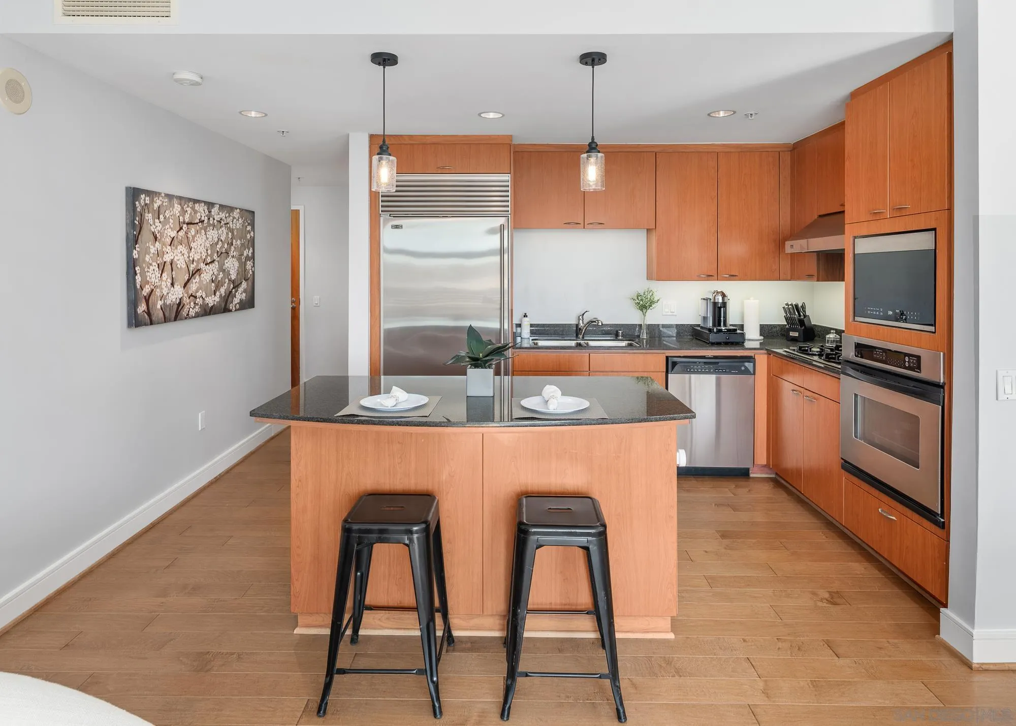 645 Front St Unit 606