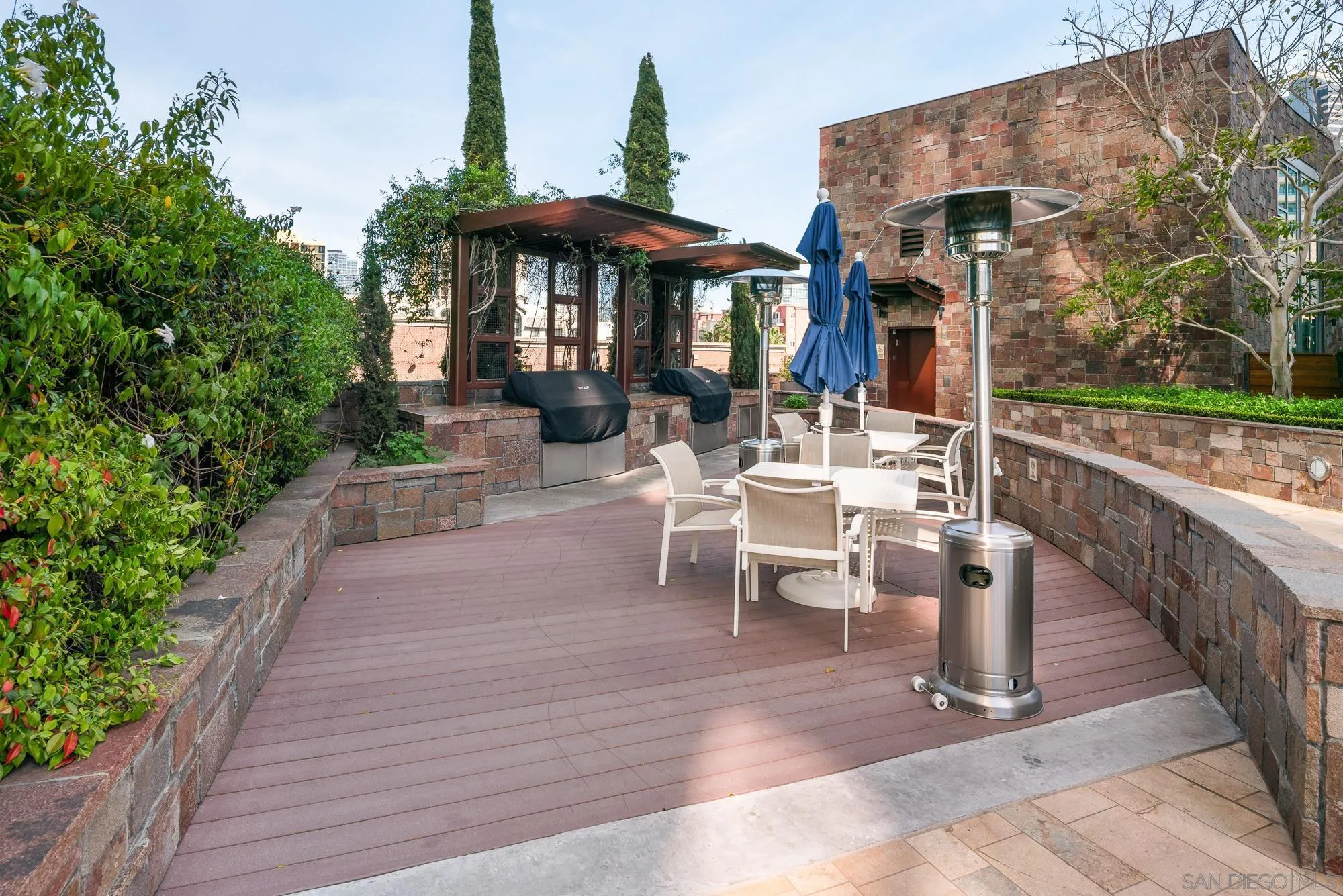 645 Front St Unit 606