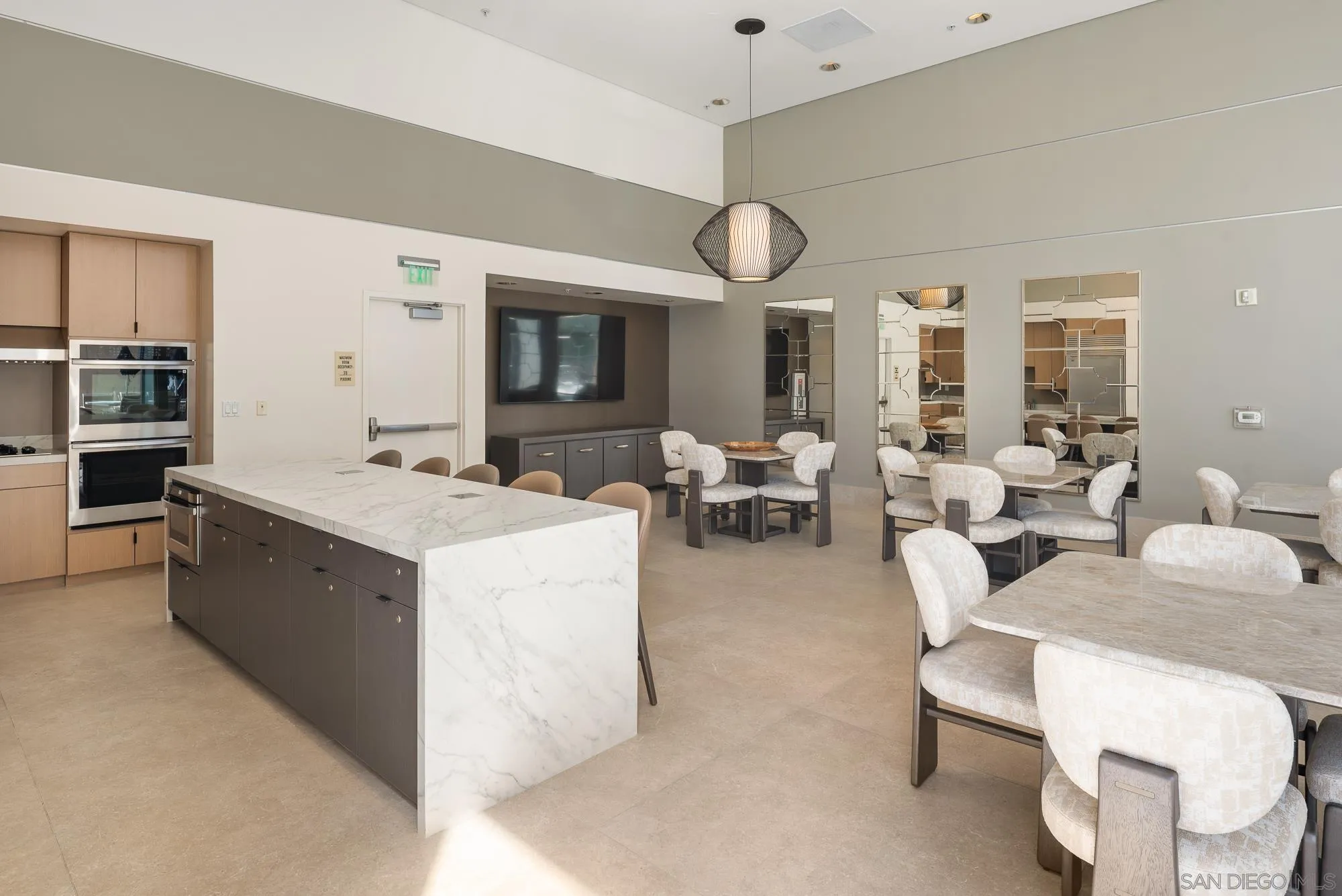 645 Front St Unit 606