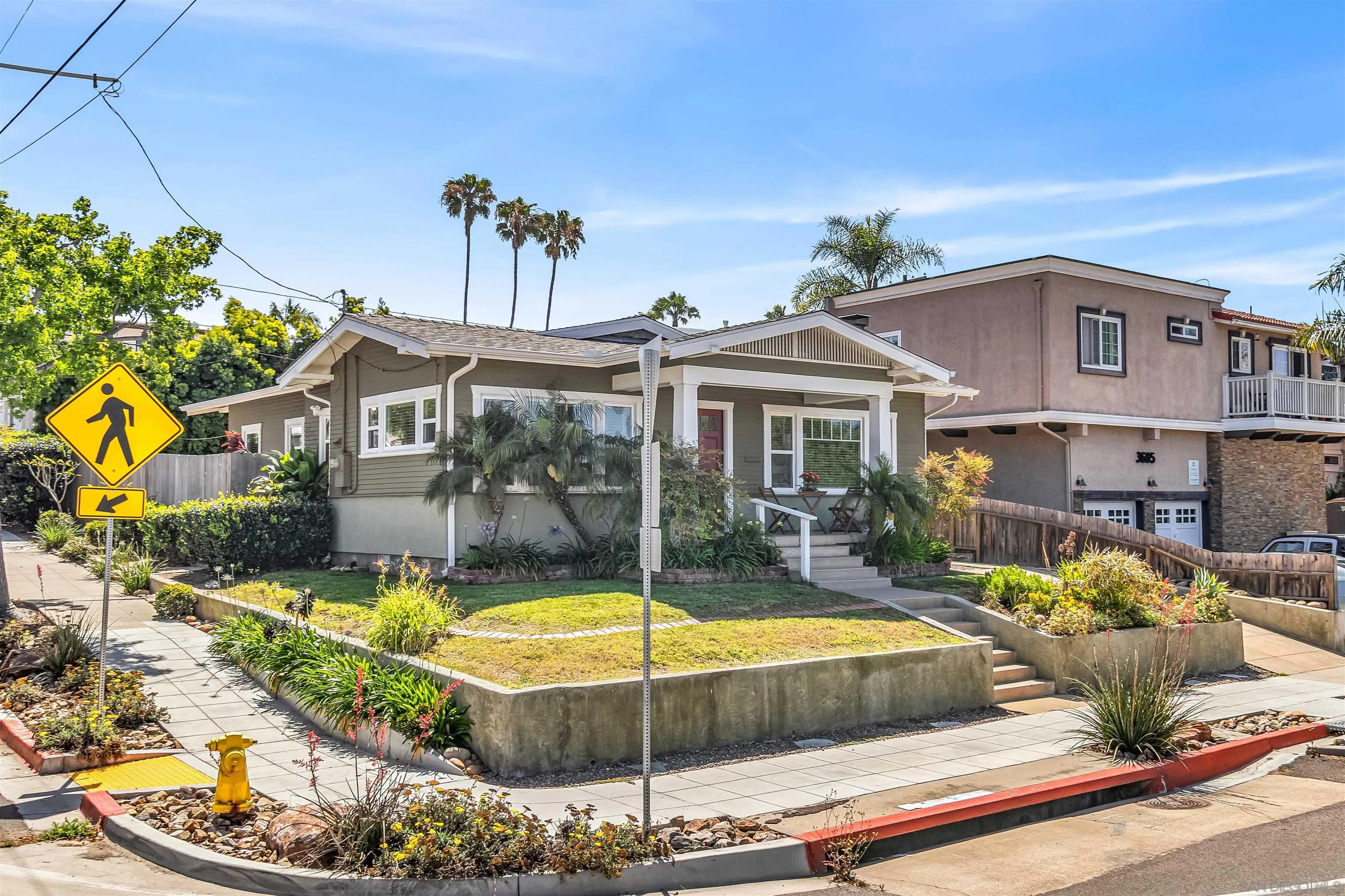3693 Arnold Ave