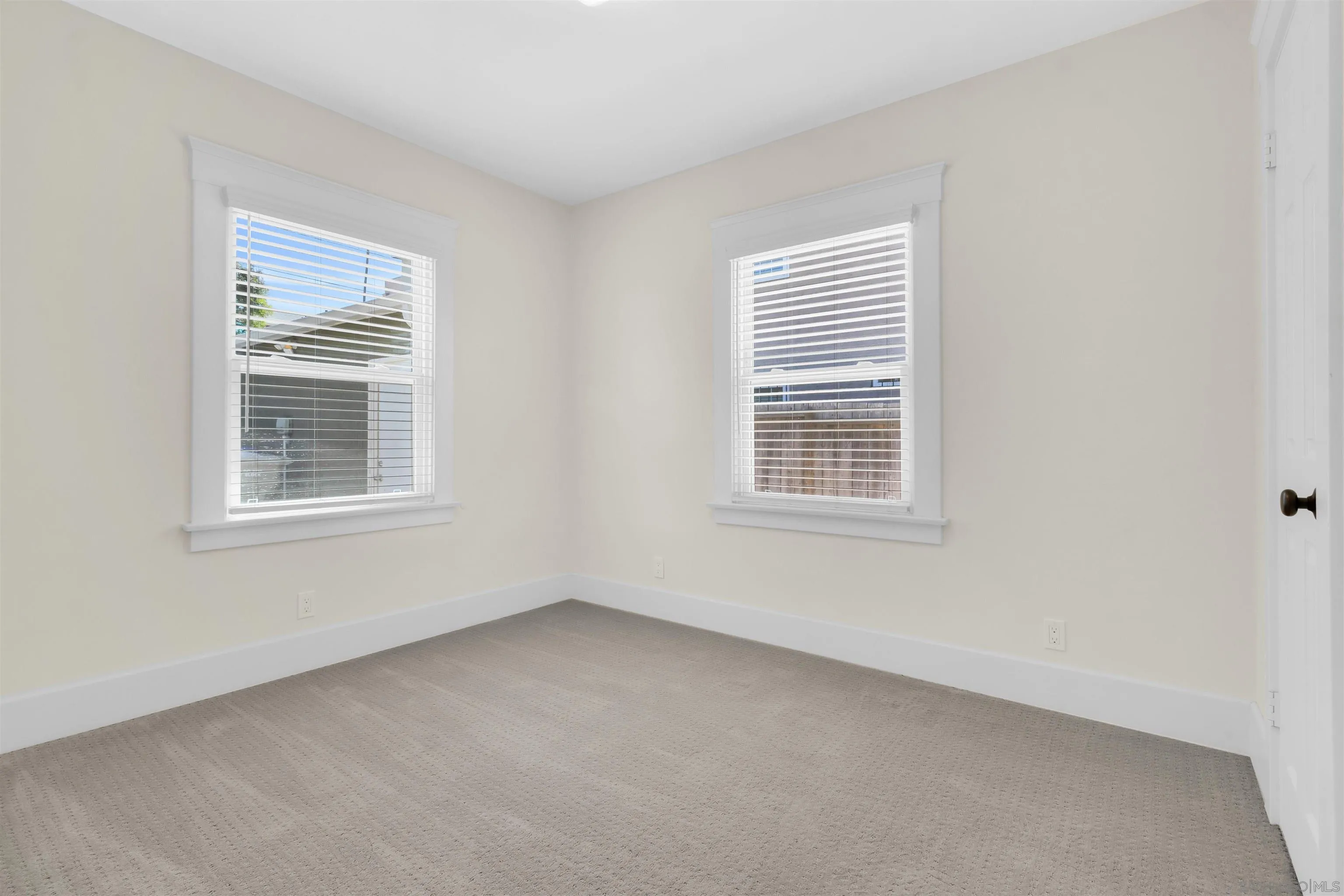 3693 Arnold Ave