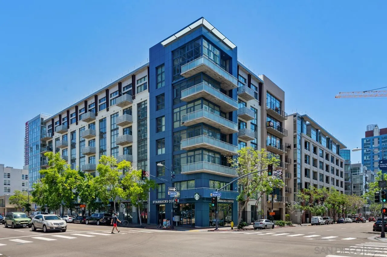 527 10th Ave Unit 503